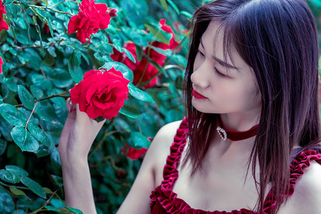 伊拉克一超市突发大火 近50人死亡